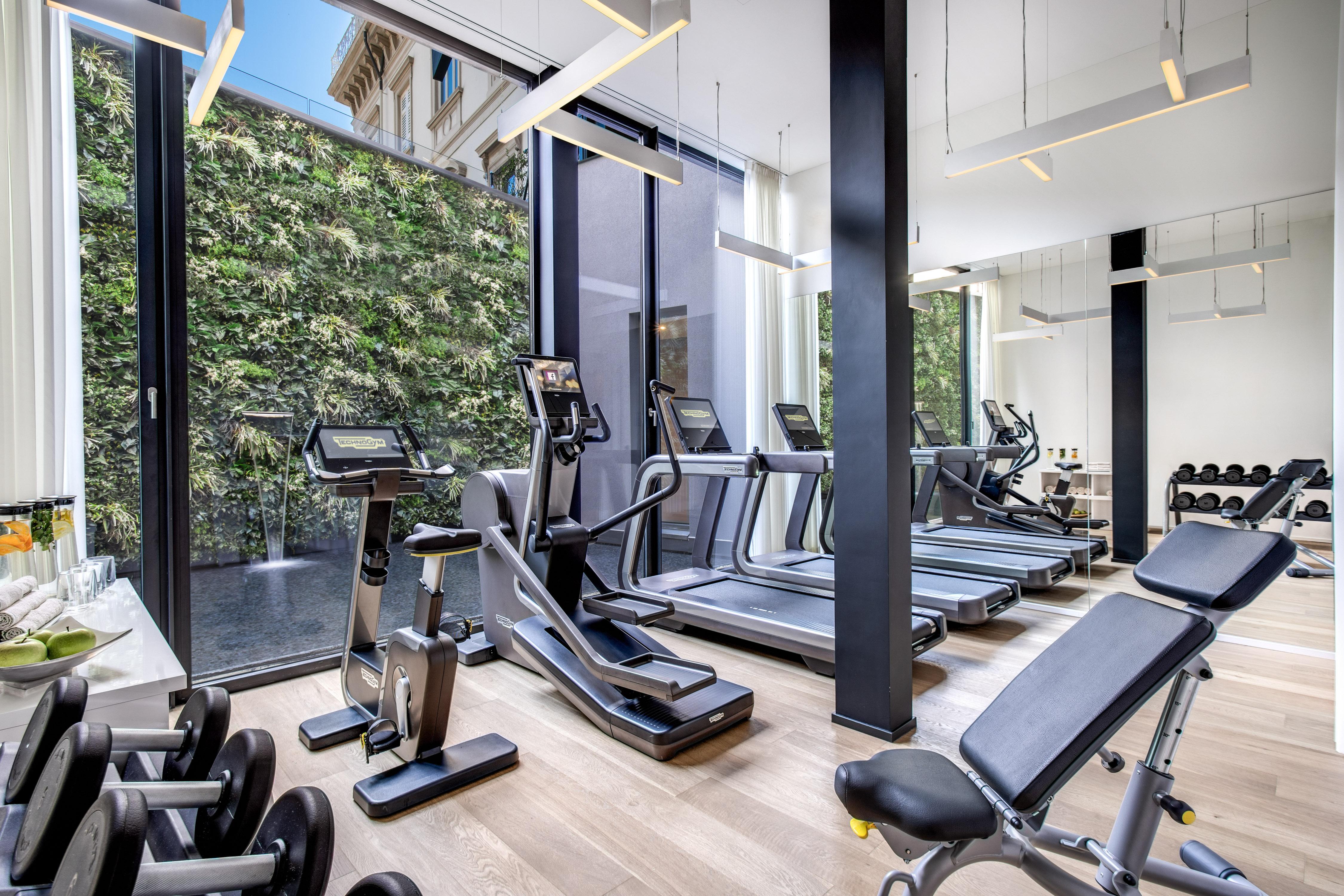 Hotel Splendide Royal Lugano Buitenkant foto The gym at the hotel