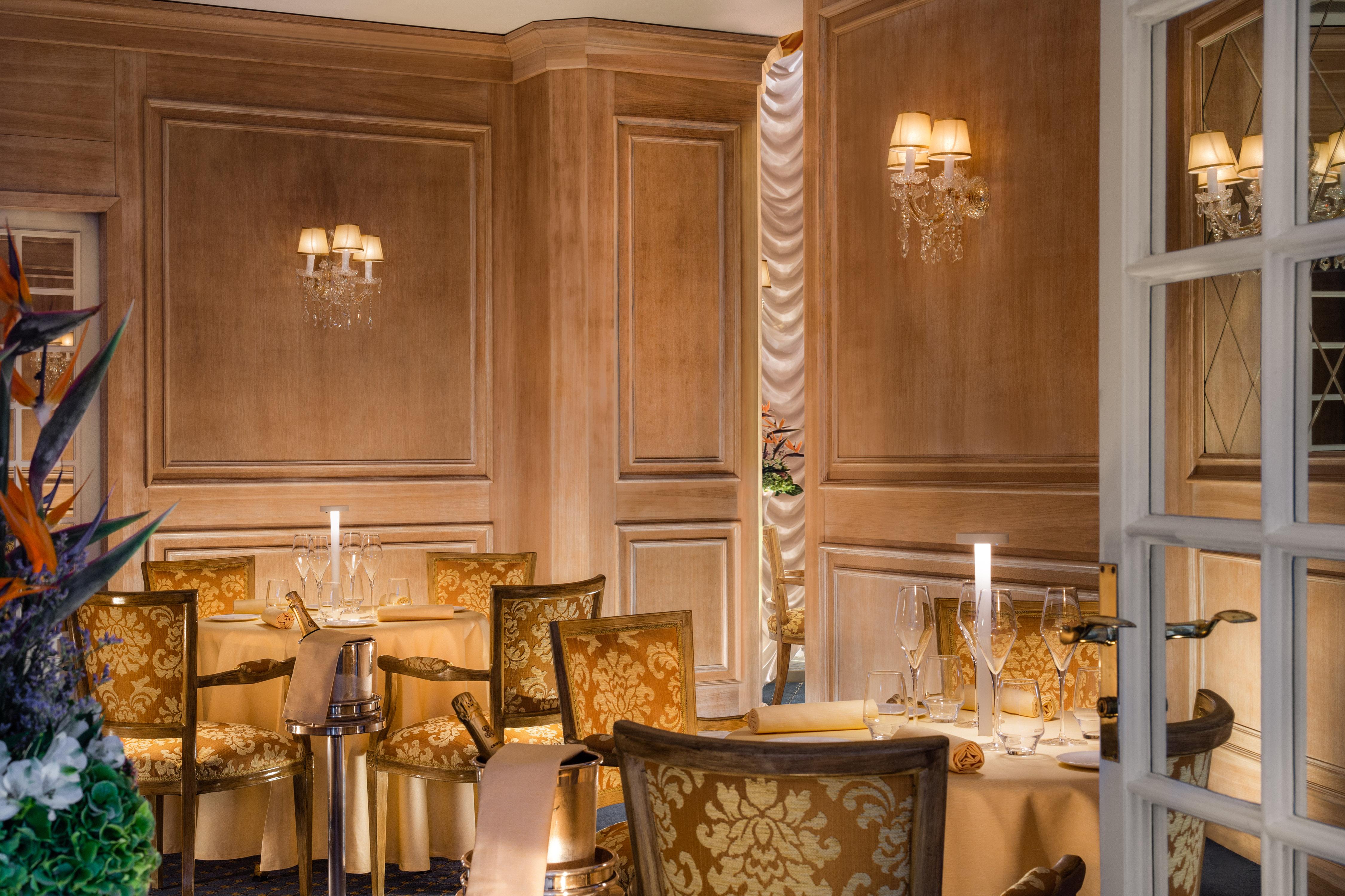 Hotel Splendide Royal Lugano Buitenkant foto The interior of the restaurant
