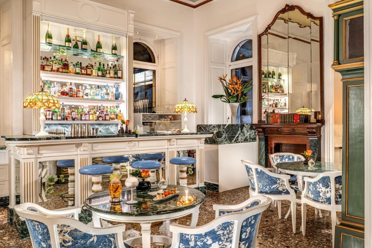 Hotel Splendide Royal Lugano Buitenkant foto The bar at the Excelsior